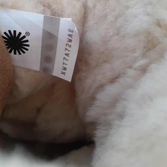 New UGG Mukluk Revival Boots sz 5 - Picture 10 of 10